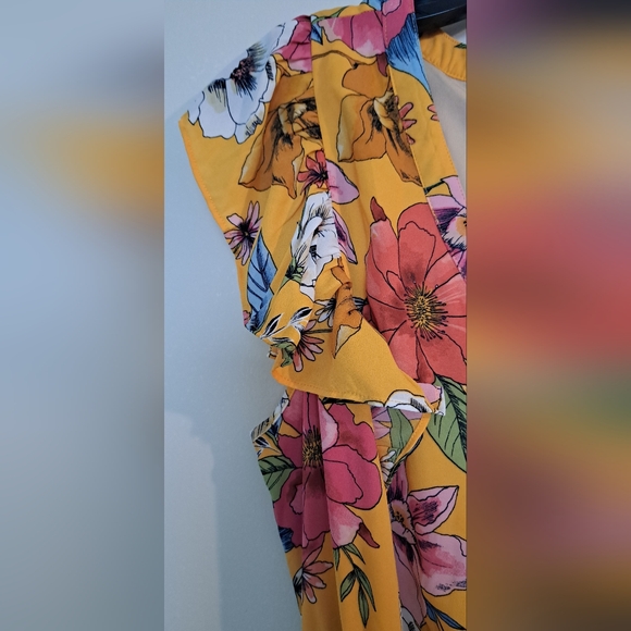 DR2 Yellow Floral Dress - Picture 3 of 5